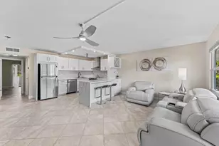 1015 Berkshire A, Deerfield Beach, FL 33442 - Photo 5