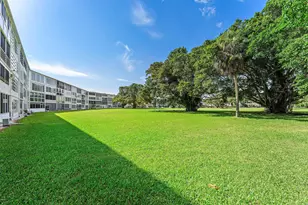 1015 Berkshire A, Deerfield Beach, FL 33442 - Photo 13