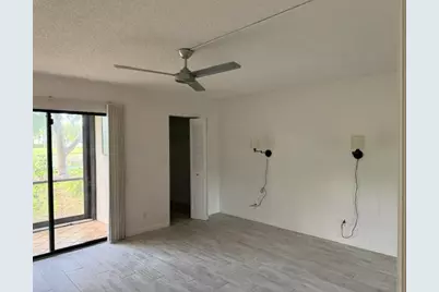 2209 S Cypress Bend Drive #104, Pompano Beach, FL 33069 - Photo 7