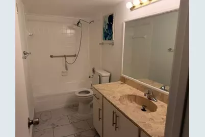 2209 S Cypress Bend Drive #104, Pompano Beach, FL 33069 - Photo 11