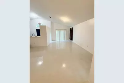 838 E Palm Run Drive, North Lauderdale, FL 33068 - Photo 5