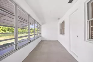 7205 W Oakridge Cir, Lake Worth, FL 33462 - Photo 21