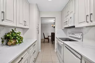 7205 W Oakridge Cir, Lake Worth, FL 33462 - Photo 15