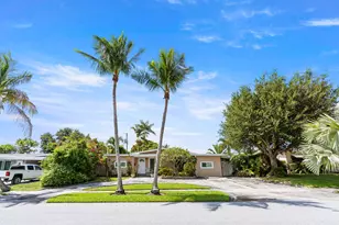 916 W Duval St, Lantana, FL 33462 - Photo 1