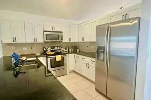22449 Middletown Dr, Boca Raton, FL 33428 - Photo 9