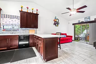 8541 NW 51st Ct, Lauderhill, FL 33351 - Photo 23