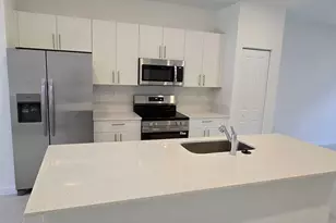 1124 SE 3rd St, Florida City, FL 33034 - Photo 3