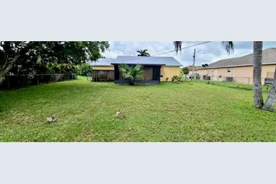 533 SW Carter Avenue, Port Saint Lucie, FL 34983 - Photo 11