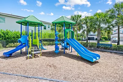 1131 Verde Court, Deerfield Beach, FL 33064 - Photo 17