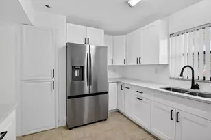 11556 NW 1st St, Plantation, FL 33325 - Photo 7