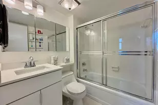 102 Royal Pk Dr, Oakland Park, FL 33309 - Photo 25