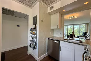 102 Royal Pk Dr, Oakland Park, FL 33309 - Photo 13