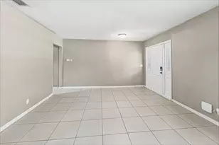 12725 Newton Pl, Wellington, FL 33414 - Photo 5
