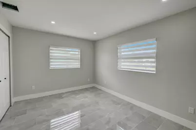 520 SW 13th Place, Deerfield Beach, FL 33441 - Photo 5