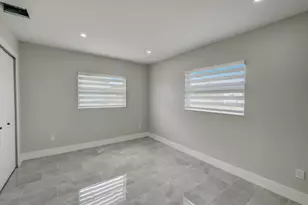 520 SW 13th Pl, Deerfield Beach, FL 33441 - Photo 5