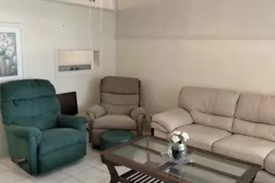 815 SW 10th Terrace, Hallandale Beach, FL 33009 - Photo 3