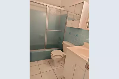 815 SW 10th Terrace #17V, Hallandale Beach, FL 33009 - Photo 7