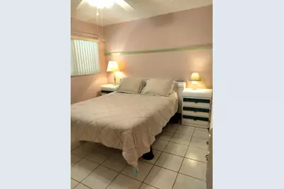 815 SW 10th Terrace #17V, Hallandale Beach, FL 33009 - Photo 11