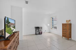 20892 Concord Green Dr E, Boca Raton, FL 33433 - Photo 13