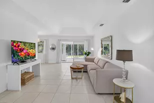 20892 Concord Green Dr E, Boca Raton, FL 33433 - Photo 5