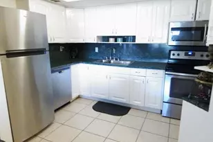 1535 SE Royal Green Cir, Port Saint Lucie, FL 34952 - Photo 5