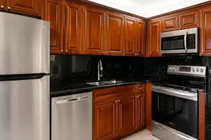 256 Lake Arbor Dr, Palm Springs, FL 33461 - Photo 7