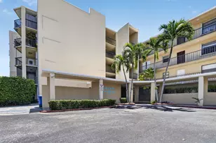 890 N Federal Hwy, Lantana, FL 33462 - Photo 1