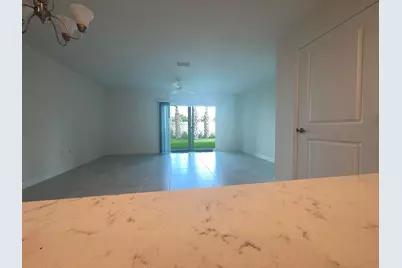 6907 Broadwater Lane, Lake Worth, FL 33467 - Photo 5