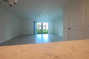 6907 Broadwater Ln, Lake Worth, FL 33467 - Photo 5