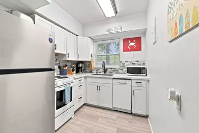 2060 NE 1st Street #1-8, 10-20, Deerfield Beach, FL  - Photo 17