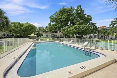 2060 NE 1st Street #1-8, 10-20, Deerfield Beach, FL  - Photo 19