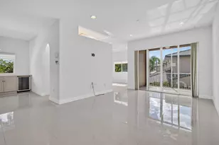 7940 Exeter Cir E, Tamarac, FL 33321 - Photo 11