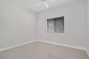7940 Exeter Cir E, Tamarac, FL 33321 - Photo 19