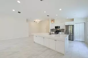 8914 SW Bonneville Dr, Stuart, FL 34997 - Photo 7