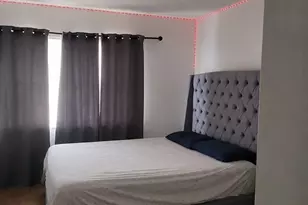 484 NW 165th St St, Miami, FL 33169 - Photo 3