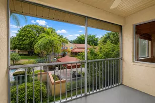 954 Coral Club Dr, Coral Springs, FL 33071 - Photo 27