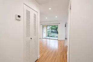 954 Coral Club Dr, Coral Springs, FL 33071 - Photo 3