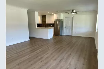 1913 Wyoming Avenue, Fort Pierce, FL 34982 - Photo 9