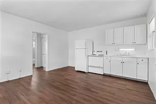 279 SW 1st St, Deerfield Beach, FL 33441 - Photo 1