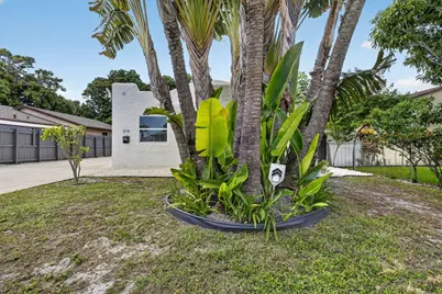 516 Independence Road #1, West Palm Beach, FL 33405 - Photo 5