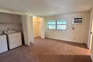 5456 NE 1st Ave., Oakland Park, FL 33334 - Photo 9