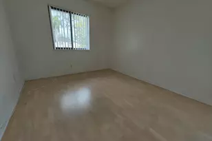 425 Pine Glen Ln, Greenacres, FL 33463 - Photo 5