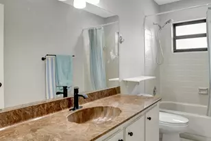 22312 Whistling Pines Ln, Boca Raton, FL 33428 - Photo 9