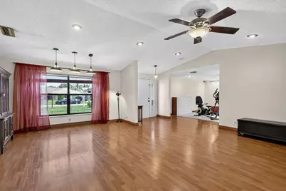 8353 Raymond Drive, Boynton Beach, FL 33472 - Photo 11