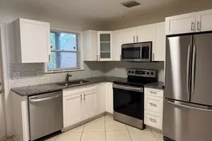 2018 S 10th St, Fort Pierce, FL 34950 - Photo 5