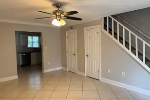 2018 S 10th St, Fort Pierce, FL 34950 - Photo 3