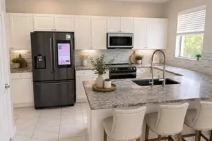 2010 NW Cataluna Cir, Port Saint Lucie, FL 34986 - Photo 3