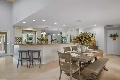 2379 Newbury Court, Wellington, FL 33414 - Photo 9