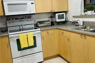 8020 N Nob Hill Rd, Tamarac, FL 33321 - Photo 9