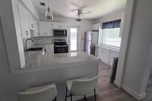 2539 Cleveland St, Hollywood, FL 33020 - Photo 9